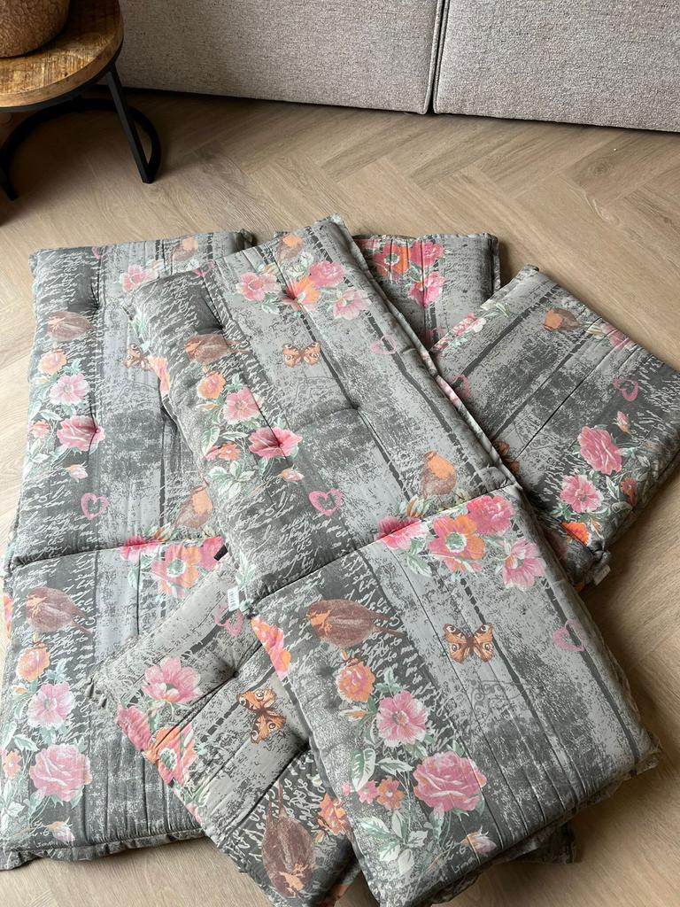 Gebruikte tuinkussens, Ophalen of Verzenden, Zo goed als nieuw