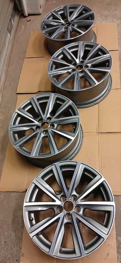 Audi s-line velgen 17 inch two tone, Auto-onderdelen, Ophalen, Gebruikt, Velg(en), 17 inch