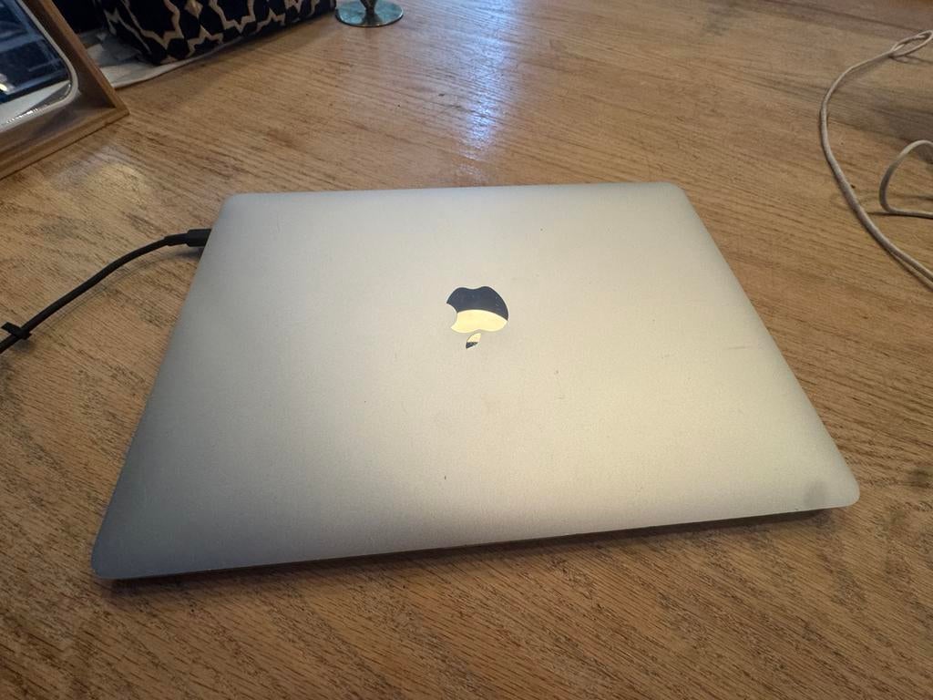 MacBook Pro M1 - Scherm en Touch Bar defect, Computers en Software, Apple Macbooks, Qwerty, 8 GB, 13 inch, Niet werkend