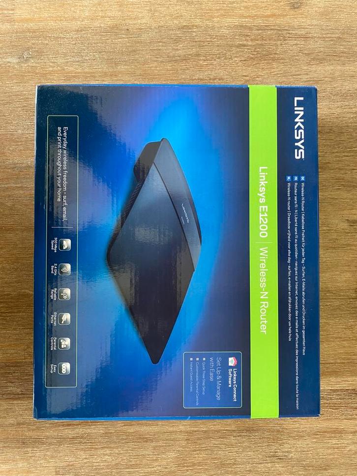Linksys E1200 wireless wifirouter, Computers en Software, Netwerk switches, Zo goed als nieuw, Ophalen of Verzenden