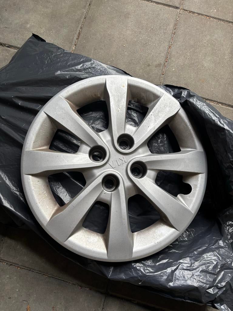 Set van 4 wieldoppen voor Kia Rio, Ophalen, Gebruikt