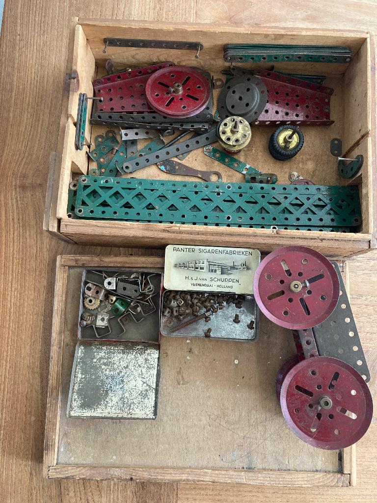 Meccano jaren 50, Ophalen