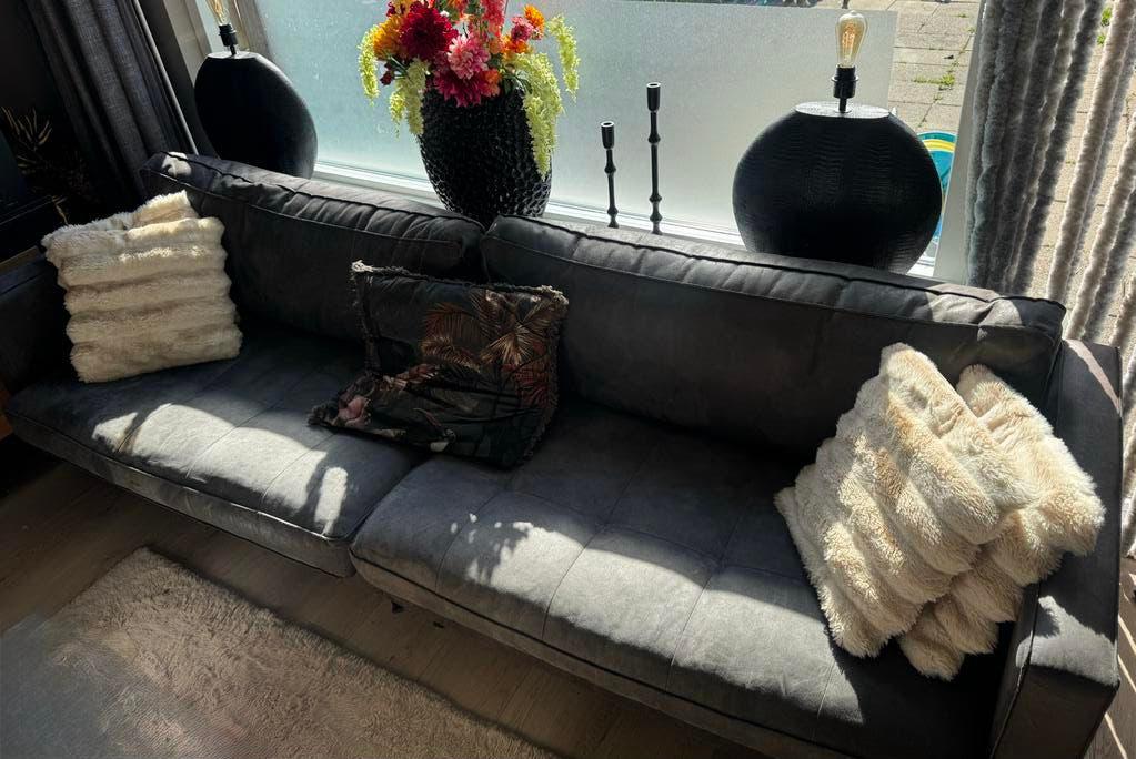 Gratis bank, 2.75m, in zeer goede staat, in 2 delen, Ophalen, 250 tot 300 cm, 75 tot 100 cm, Zo goed als nieuw