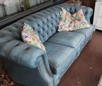 Chesterfield 2 persoons bank blauw, Ophalen of Verzenden, Gebruikt, 75 tot 100 cm, 200 tot 250 cm