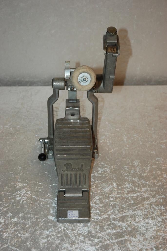 Pearl basdrum pedaal   <26260529>, Muziek en Instrumenten, Gebruikt, Drums of Percussie, Ophalen of Verzenden, .