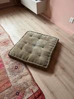 Groot dik kussen/ Loods 5; afhalen in scheveningen, Ophalen, Gebruikt, Overige