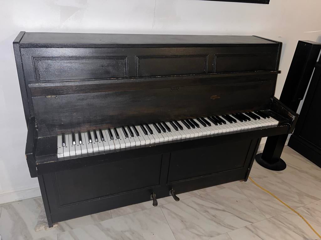 piano gratis ophalen vandaag, Muziek en Instrumenten, Piano's, Ophalen of Verzenden, Gebruikt, Zwart, Overige typen