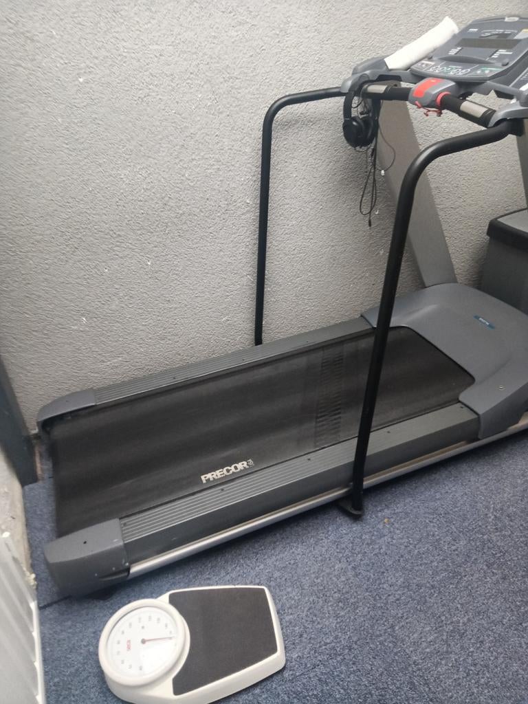 Precor C936i Loopband - Professionele Kwaliteit, Ophalen, Gebruikt, Metaal, Loopband