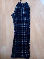 Donkerblauw geruite warme heren pyamabroek maat XXL, 54-56 f, Kleding | Heren, Pyjama's, Ophalen of Verzenden, Gedragen, Maat 56/58 (XL)