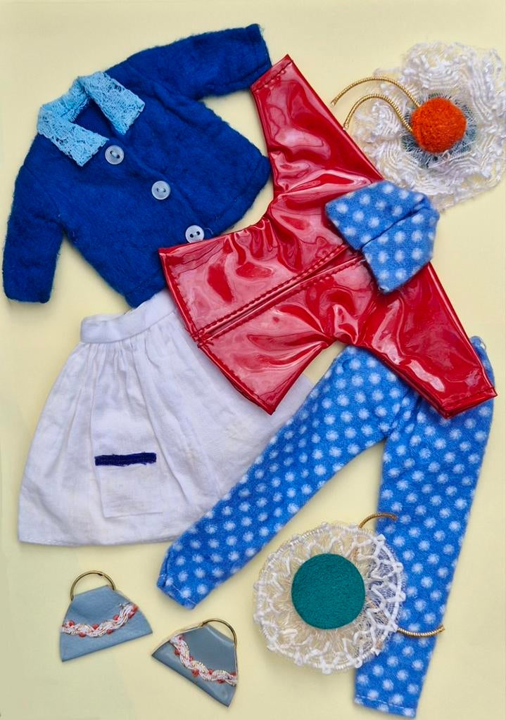 Vintage Barbie clone kleertjes + tasjes jaren 60 70 retro, Verzamelen, Ophalen of Verzenden, Gebruikt, Kleertjes