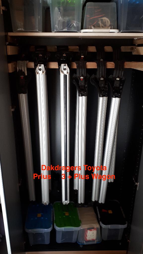 TH: Dakdragers voor Toyota Prius 3/III + Plus / Wagon, Auto diversen, Dakdragers, Ophalen, Zo goed als nieuw