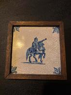 Antieke tegel met ruiter paard, Ophalen of Verzenden