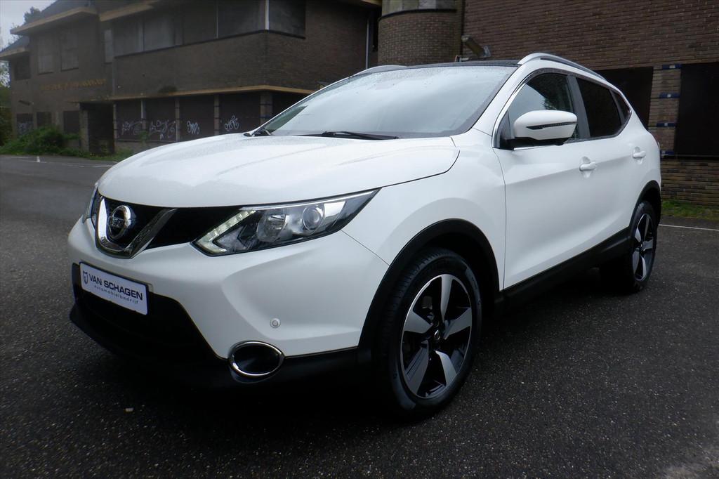 Nissan Qashqai 1.2 DIG-T 115pk Xtronic N-Con.-PAN.DAK-360 GR, Automaat, 12 maanden, Stof, Gebruikt
