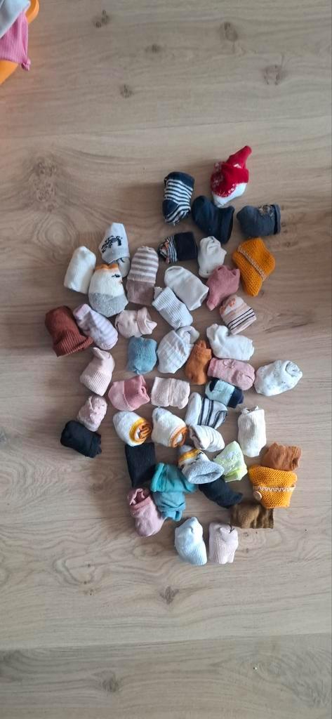 Babysokjes maat 0-6 maanden, diverse kleuren en stijlen, Kinderen en Baby's, Babykleding | Schoentjes en Sokjes, Gebruikt, Jongetje of Meisje