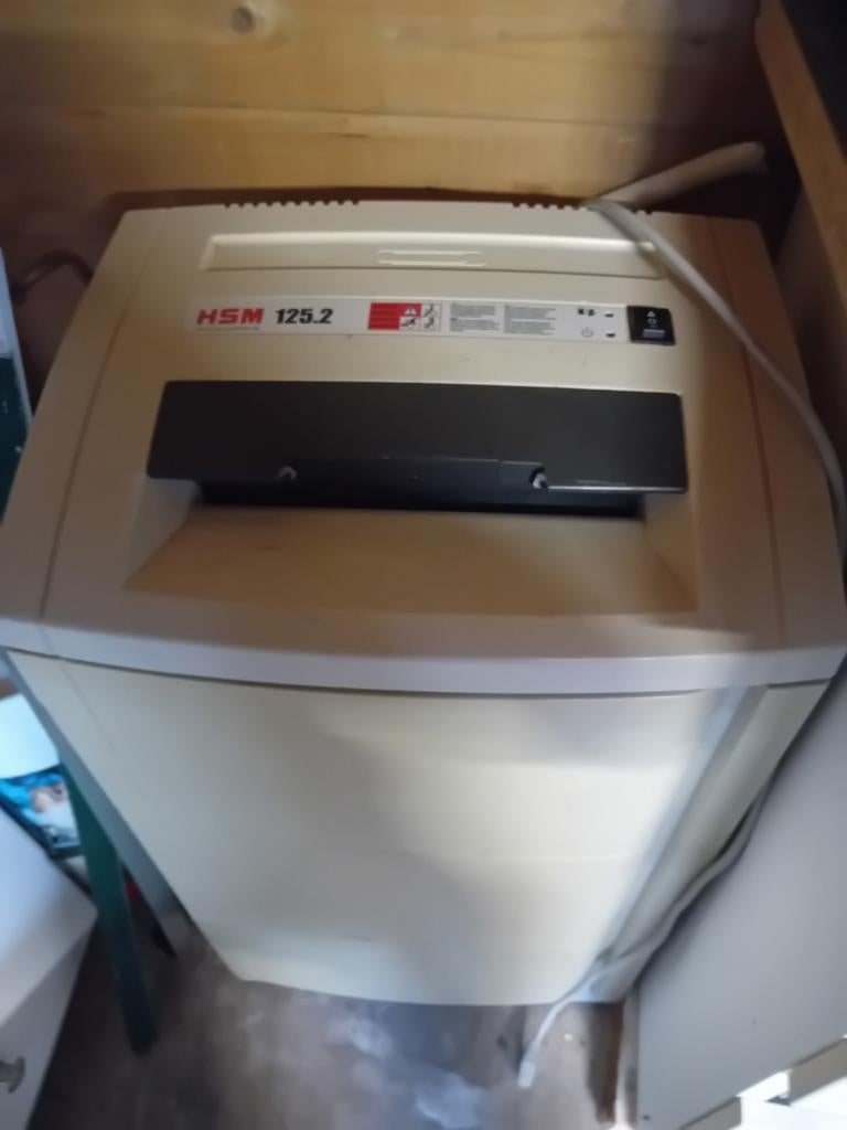 Professionele papier versnipperaar, Ophalen, Gebruikt