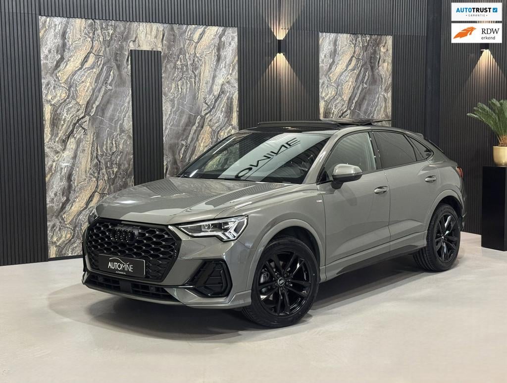 Audi Q3 Sportback 35 TFSI S-Line|PANO|CAMERA|LEDER|SFEER|AUD, Auto's, 15 km/l, Zwart, 4 cilinders, 1505 kg