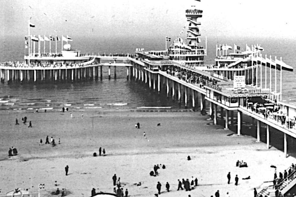 948111 Scheveningen 1967 Pier  zegel Koeltorens Staatsmijnen, Ophalen of Verzenden, 1960 tot 1980, Gelopen, Zuid-Holland