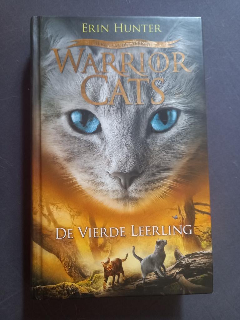 Warrior Cats serie 4 boek 1: De Vierde Leerling, Ophalen
