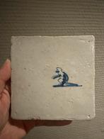 Antieke Delfts Blauwe Tegel met Zeldzame Aap Voorstelling, Ophalen of Verzenden