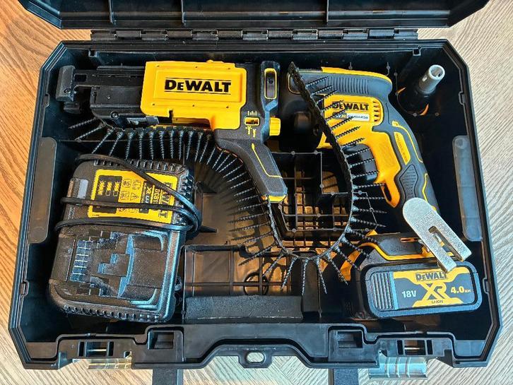 DeWalt (Gips)schroefmachine DCF620D2K incl. accu en lader, Doe-het-zelf en Verbouw, Gereedschap | Overige machines, Zo goed als nieuw