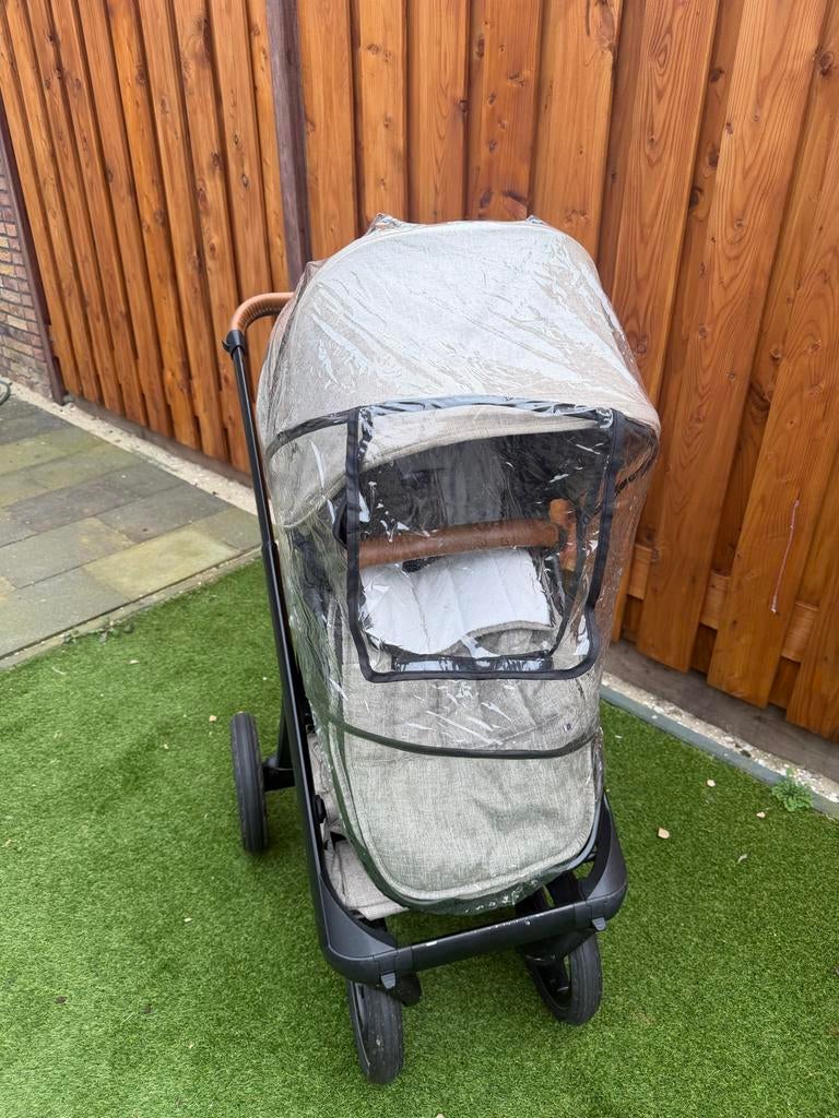 Dubatti kinderwagen met regenhoes, Kinderen en Baby's, Kinderwagens en Combinaties, Gebruikt, Kinderwagen, Overige merken, Ophalen
