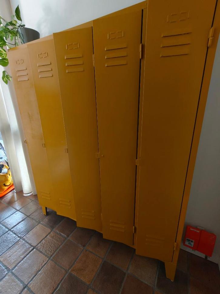Gratis af te halen: vintage lockerkast, Huis en Inrichting, Kasten | Lockerkasten, Gebruikt, Ophalen