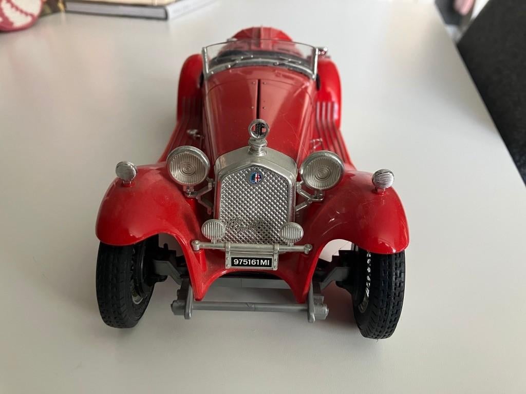 Bburago Alfa Romeo 2300 spider, Ophalen of Verzenden, Zo goed als nieuw, Auto, Bburago