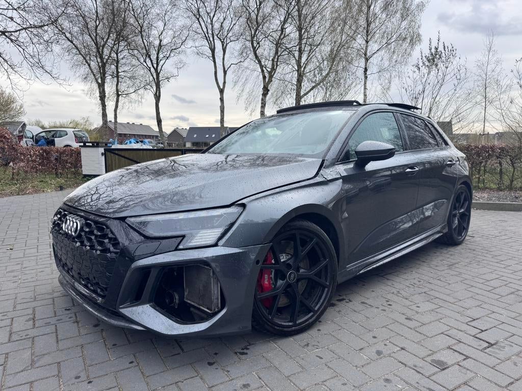 Audi RS3 Sportback 2.5 TFSI Quattro PANO|CARBON|LEER|EDITION, Auto diversen, Schadeauto's, 2498 cc, Audi, Zilver of Grijs, Benzine
