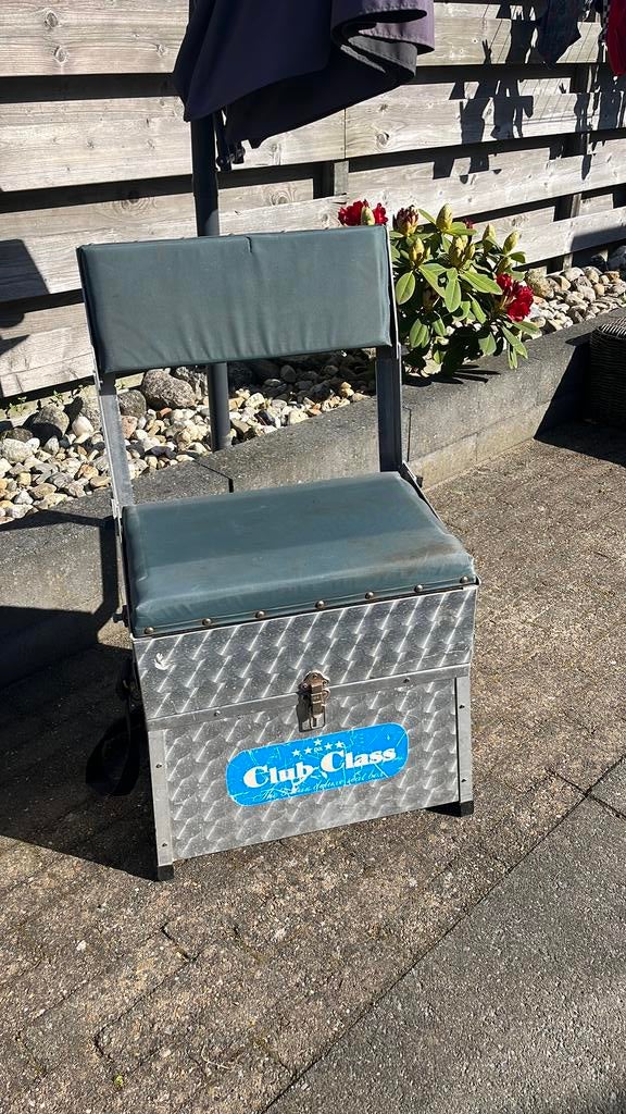 Mooie viskoffer/stoel, Watersport en Boten, Hengelsport | Witvissen, Ophalen, Zo goed als nieuw, Overige typen