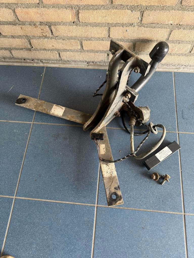 trekhaak Saab 9-3 sedan , cabrio, Ophalen