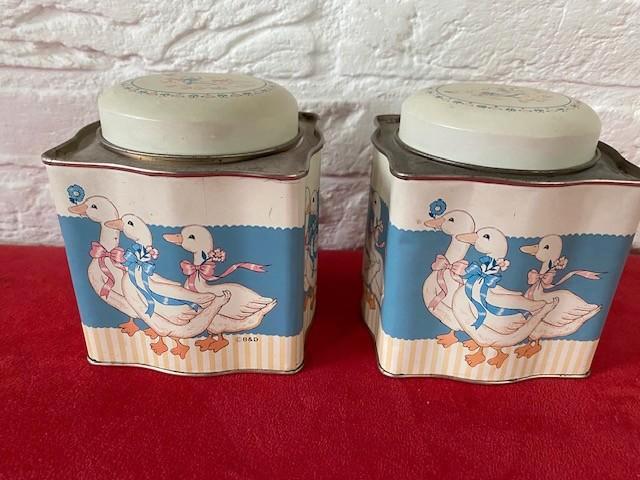 2 leuke vintage blikken met eendjes, Verzamelen, Blikken, Gebruikt, Overige, Overige merken, Ophalen of Verzenden