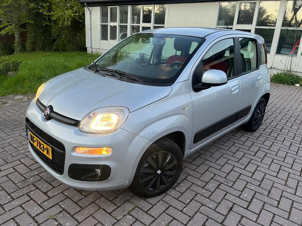 Fiat Panda Twinair Turbo 80PK Dualogic 2017 Grijs, Auto's, Voorwielaandrijving, Stof, 40 €/maand, Euro 6