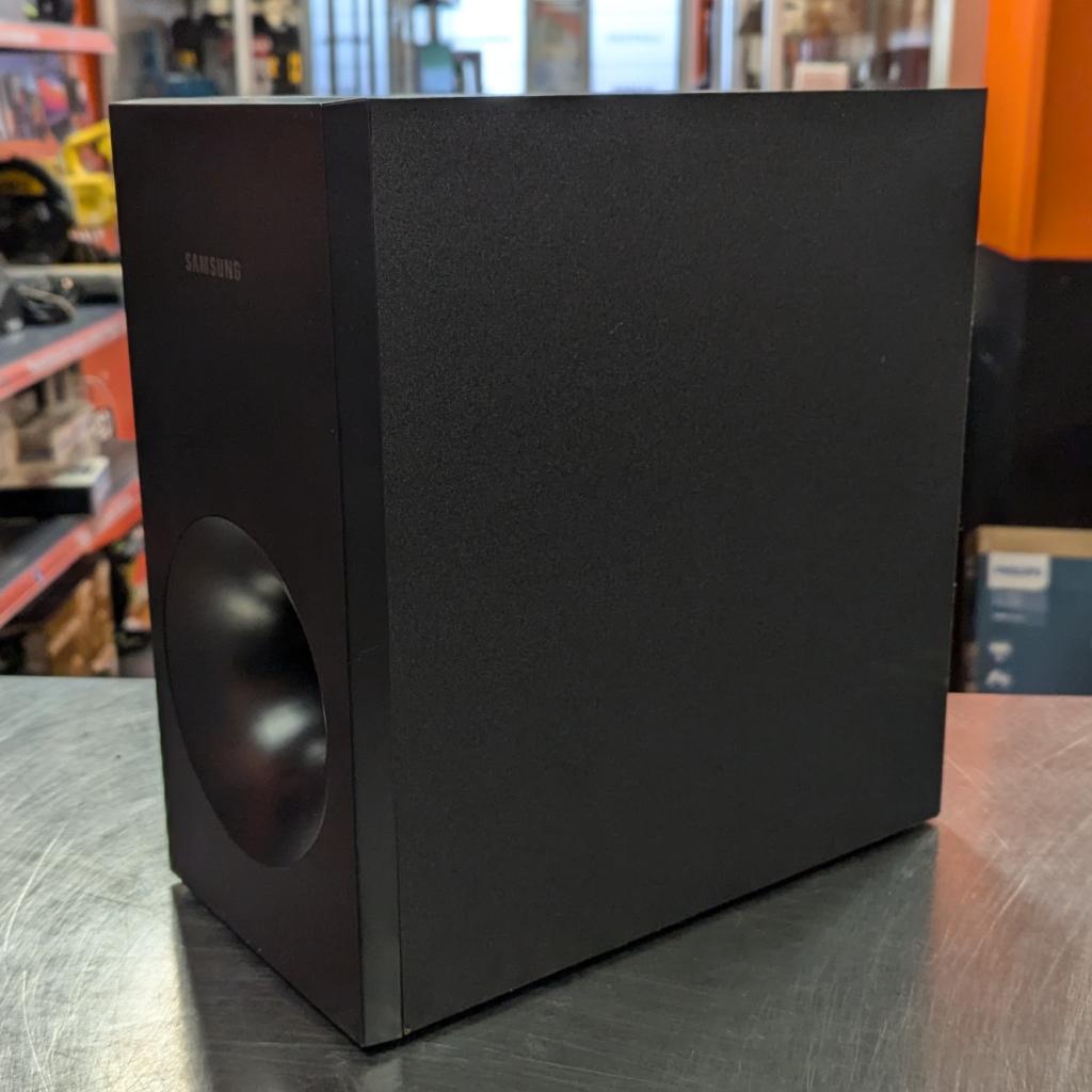 Samsung HW-K335 Soundbar, Samsung, Zo goed als nieuw, Support@Samsung.com, 129, Samsung-ro, Yeongtong-gu
Suwon-si, Gyeonggi-do 16677
South Korea