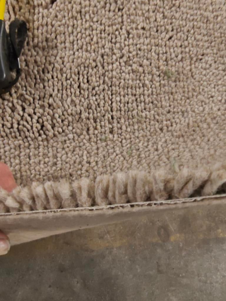 Mooie dikke wollen coupon tapijt 435x400 karpetten kwaliteit, Huis en Inrichting, Stoffering | Vloerbedekking, Ophalen, Nieuw