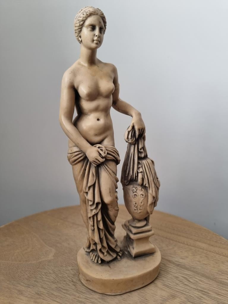 Klassiek beeldje van Venus - Griekse mythologie, Antiek en Kunst, Kunst | Beelden en Houtsnijwerken, Ophalen of Verzenden