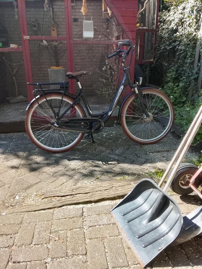 Mooie Vogue Basic E-bike met nieuwe banden en top accu, Ophalen of Verzenden