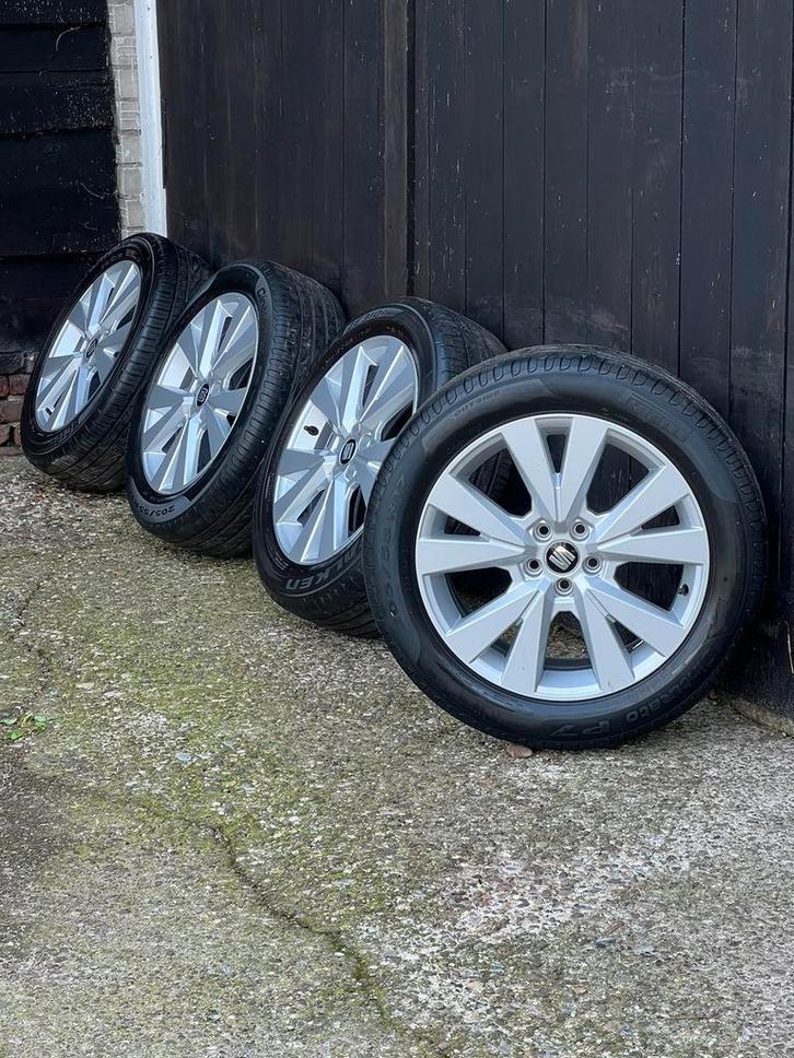 originele seat arona velgen 17? zomer set pirelli 5x100 6mm, Auto-onderdelen, Banden en Velgen, Banden en Velgen, Zomerbanden