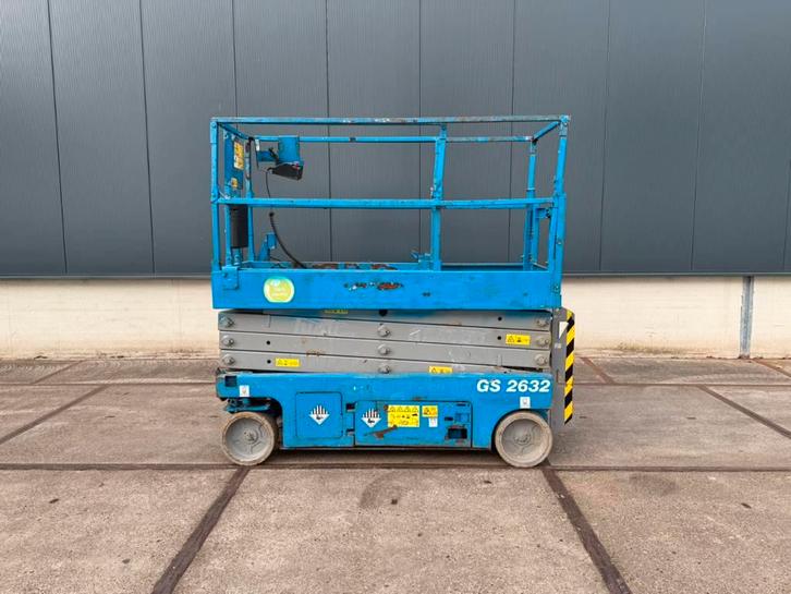 Genie Gs2632 schaarhoogwerker 10 meter small (bj 2014), Zakelijke goederen, Machines en Bouw | Liften, Steigers en Ladders