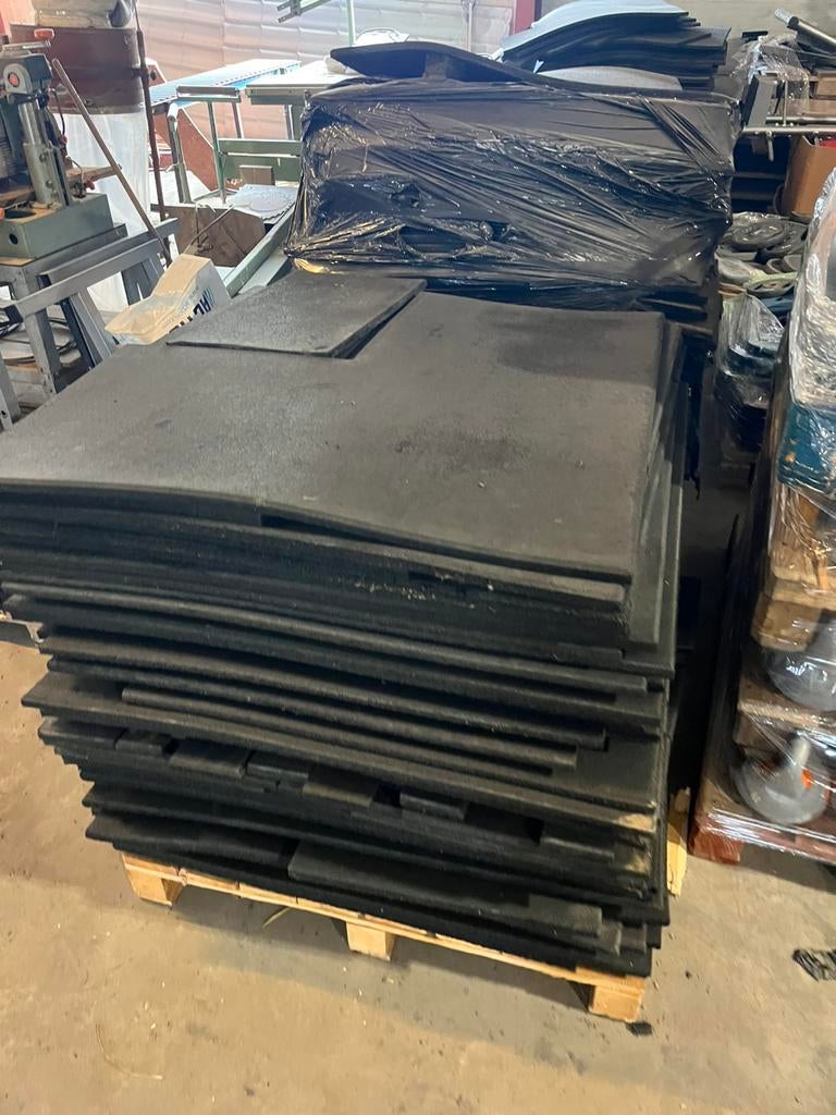 20 m2 rubberen snij mat matten 2 cm dik, Ophalen, Tegels, Gebruikt, Overige typen