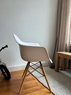 4x Replica Eames Vitra Stoelen - Zo goed als nieuw, Ophalen, Wit, Zo goed als nieuw, Vier