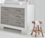 Complete babykamer: ledikant, commode en kledingkast TWF, Ophalen, Zo goed als nieuw, Jongetje of Meisje