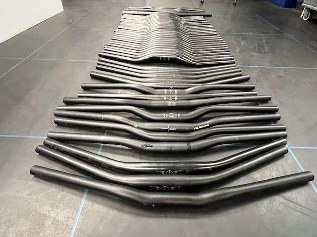 Partij van 48 x nieuwe stadfiets sturen diverse types 31.8mm, Niet ingevuld, Stuur, Niet ingevuld, Ophalen of Verzenden