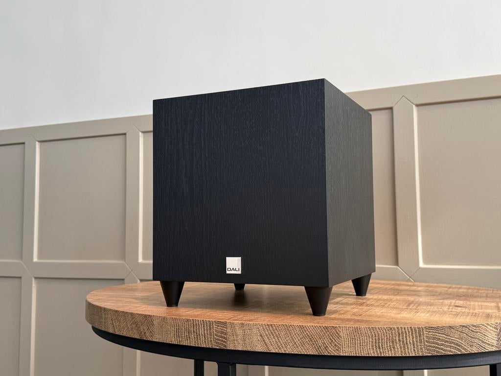 Dali SUB C-8 D / B-stock / 2 jaar garantie / 2 beschikbaar, Audio, Tv en Foto, Luidsprekers, Overige merken, Subwoofer, Ophalen of Verzenden