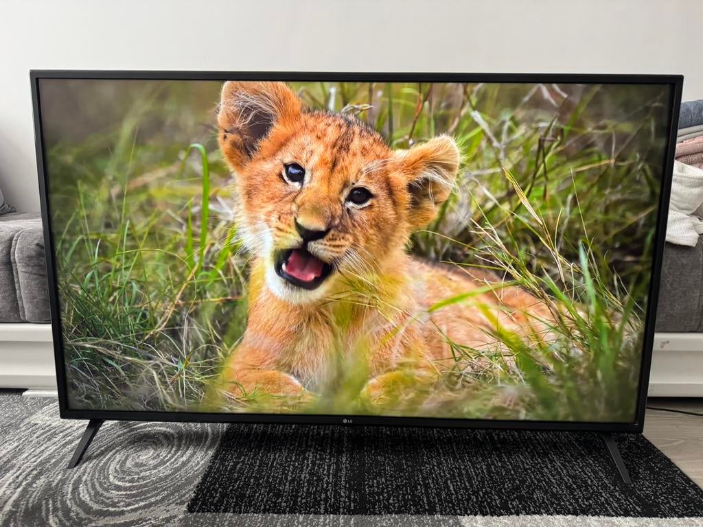Grote 55” UHD Smart tv | LG | Spelend te Zien | 140cm, Ophalen, LED, 50 Hz, Zo goed als nieuw