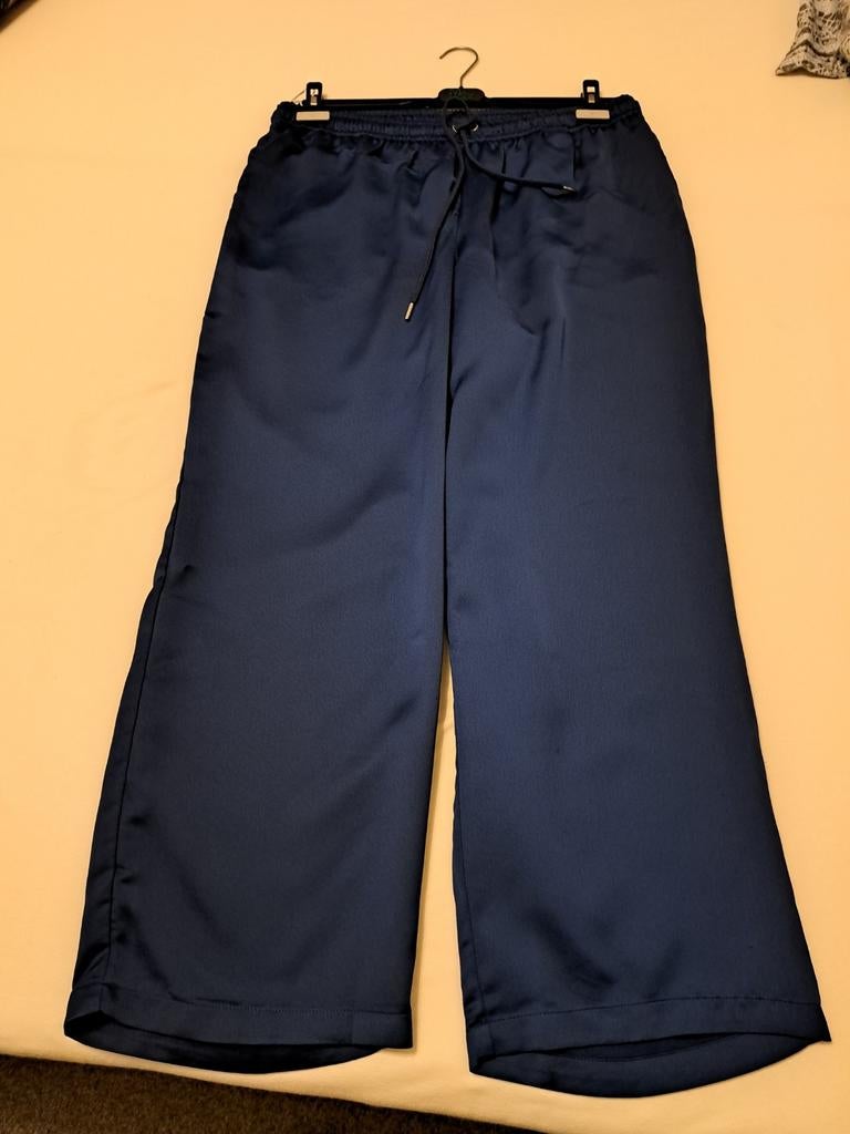 SCHITTERENDE NIEUWE DAMES SET BROEK EN SHIRT MAAT 46 48, Kleding | Dames, Ophalen of Verzenden, Nieuw, Maat 46/48 (XL) of groter