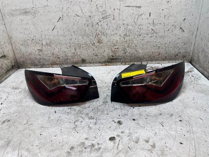 Achterlichtset links + rechts van een Seat Ibiza, Auto-onderdelen, Verlichting, Seat, Gebruikt, 3 maanden garantie, Ophalen of Verzenden