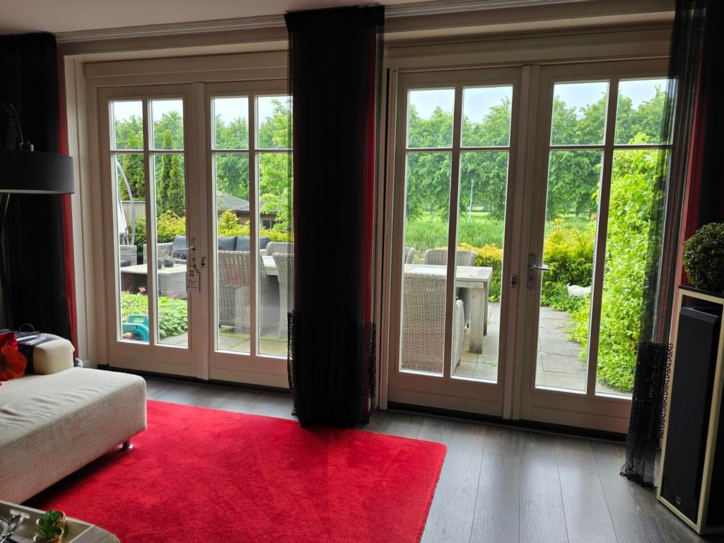 Rood kleed - gratis af te halen, Ophalen, Gebruikt, Rood