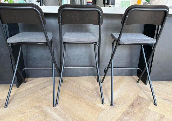 3 zwarte Franklin barkrukken + kussens, Ophalen, Met voetsteun, 60 tot 90 cm, Zo goed als nieuw