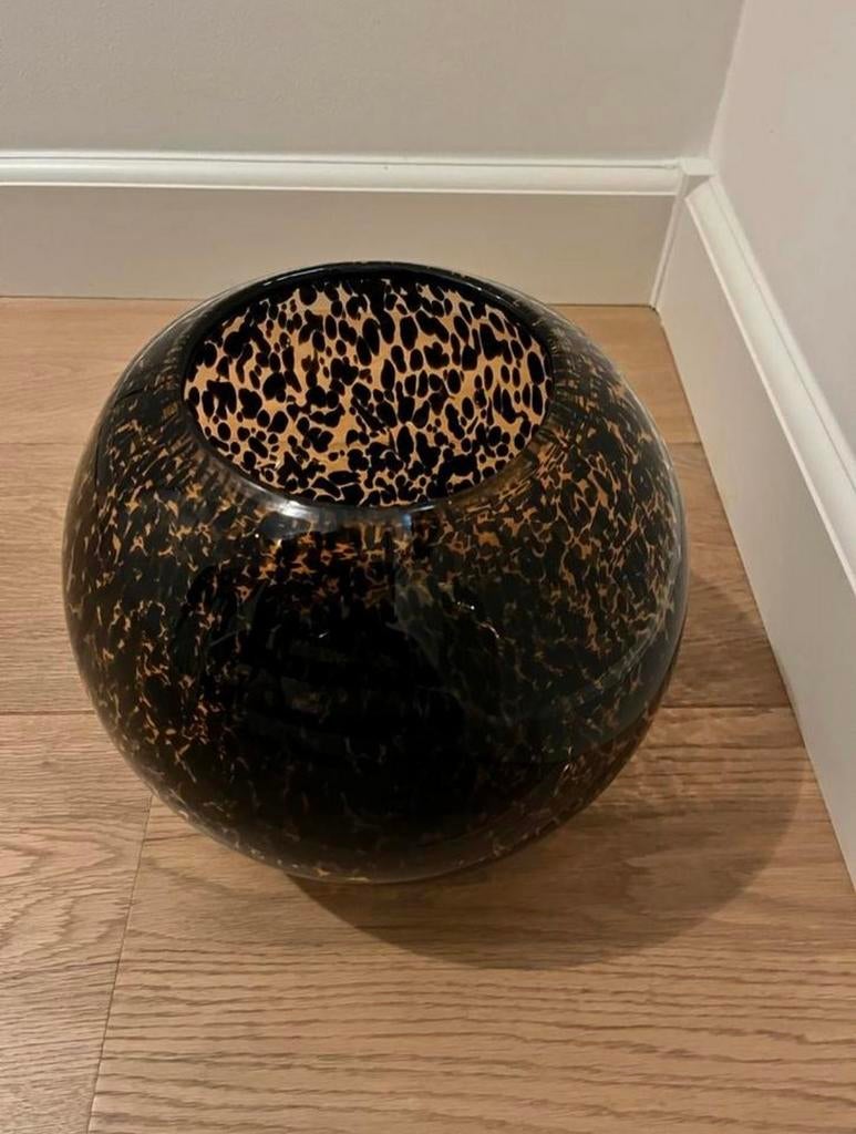 Tijgerprint bolvaas decoratie, Huis en Inrichting, Woonaccessoires | Vazen, Ophalen, Gebruikt, Zwart, Glas