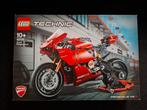 Lego Technic- Ducati Panigale v4 r  nr:4207, Ophalen of Verzenden, Zo goed als nieuw